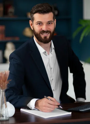 Our Financial Experts The Team  Member Solution. - FIFA官网